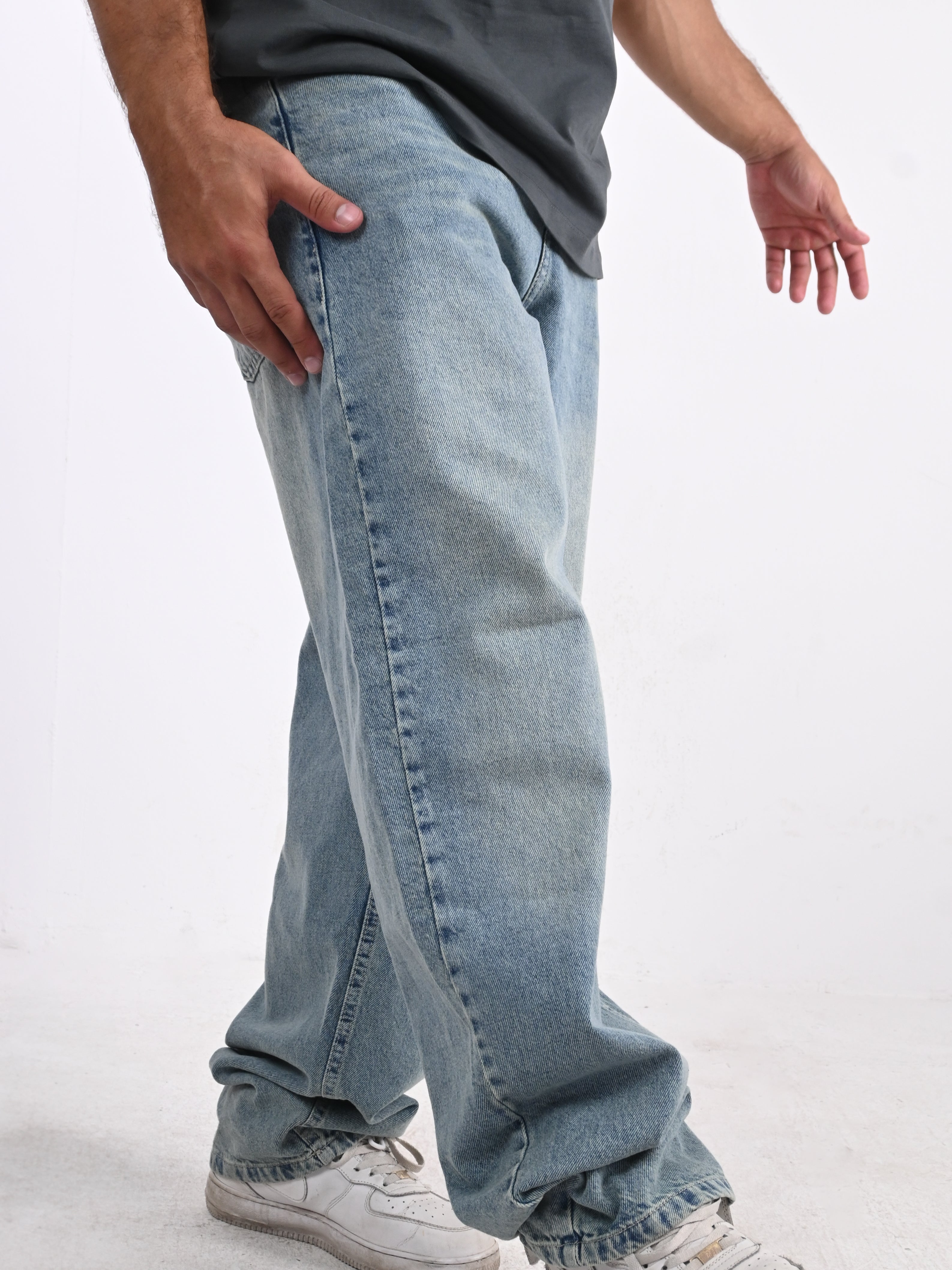 Light Wash Jeans